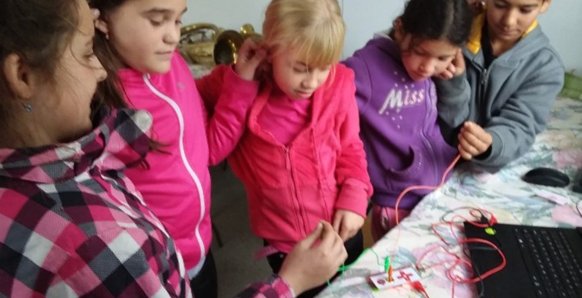 Hungary's Roma Children Need better access to digital services