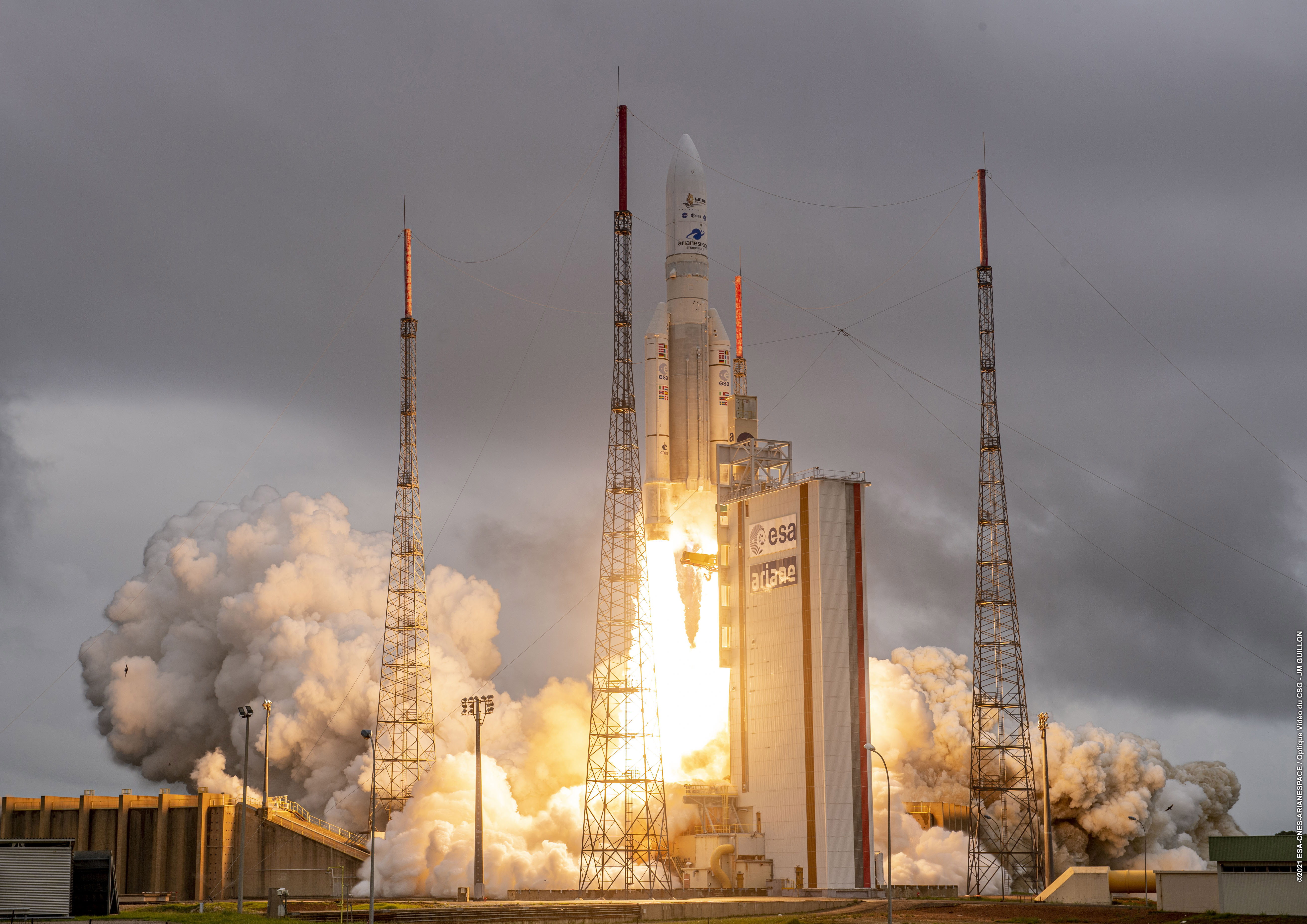 Ariane Liftoff at Kurou