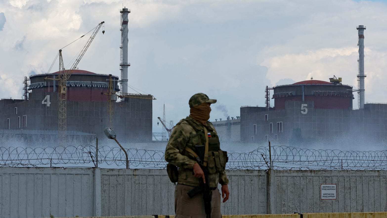 Russia threatens to blow up Zaporizhzhya nuclear power plant