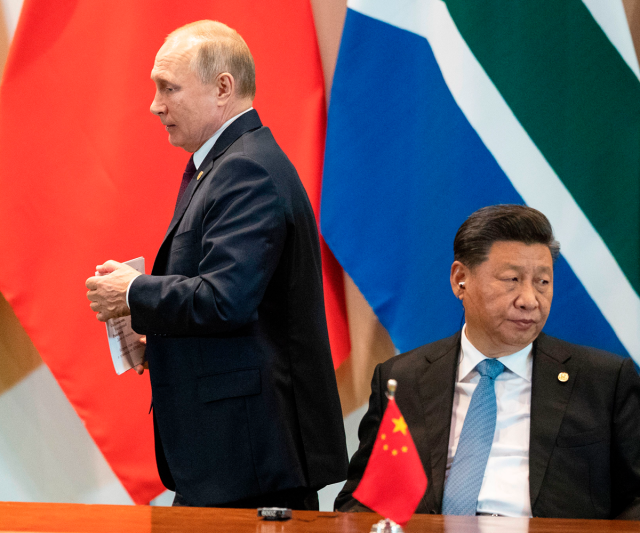 XI Jinping and Vladimir Putin