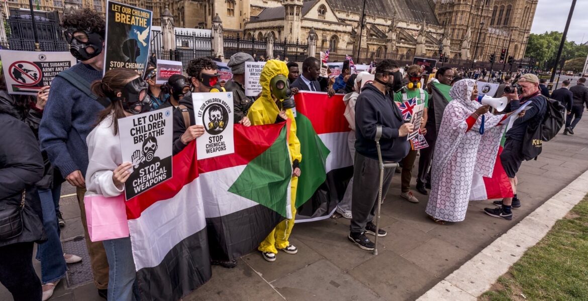 Human Rights Without Frontiers - Sudan chemical weapons protests in London