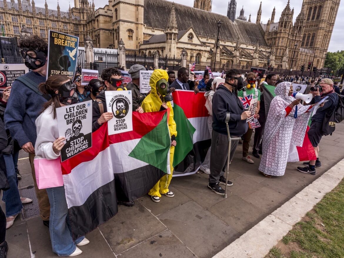 Human Rights Without Frontiers - Sudan chemical weapons protests in London